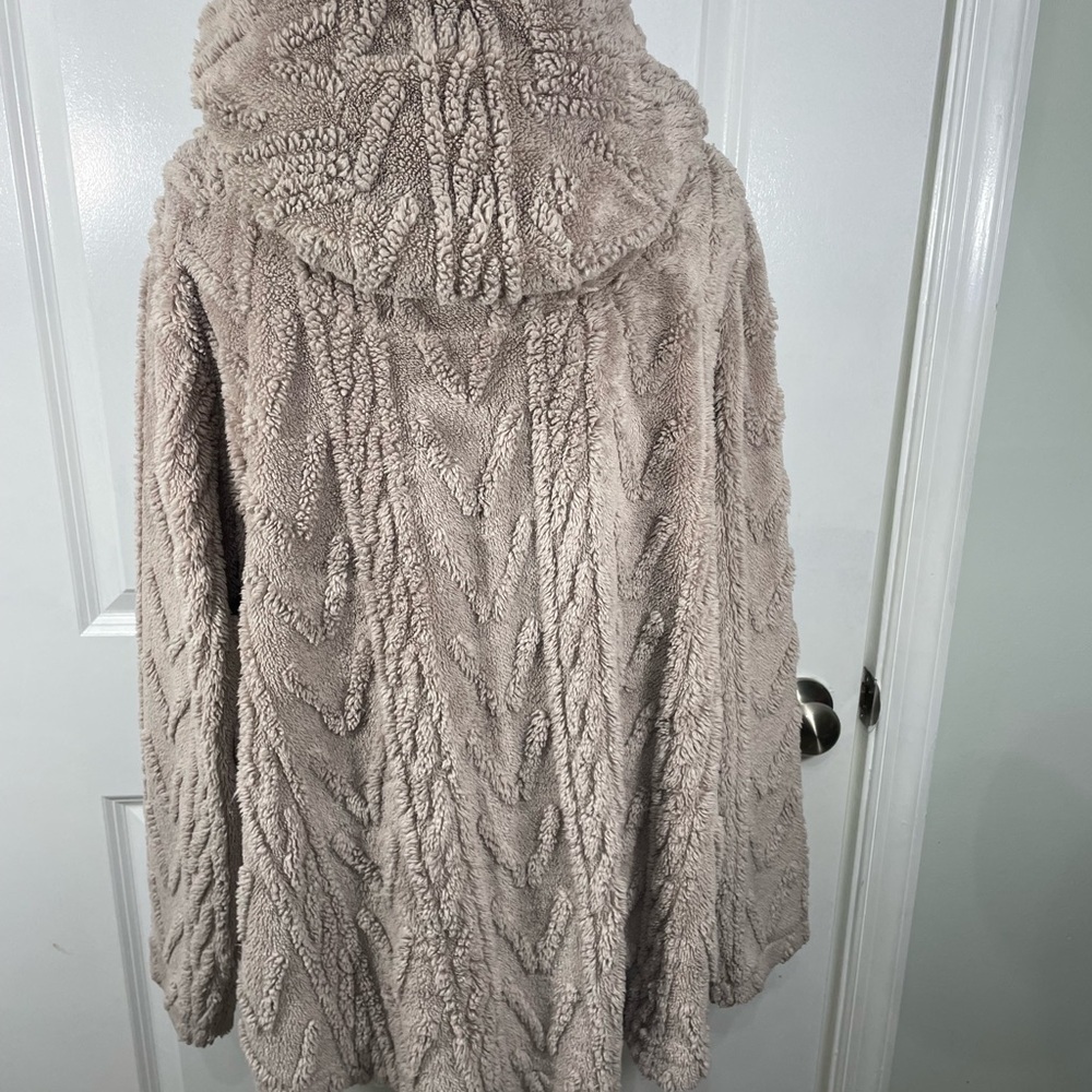 Plush Taupe Hooded Sherpa Sweater Size 2XL CB- - Picture 7 of 8